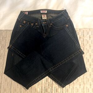 True Religion RN# 112790 CA# 30427 Straight Leg Jeans Size 27